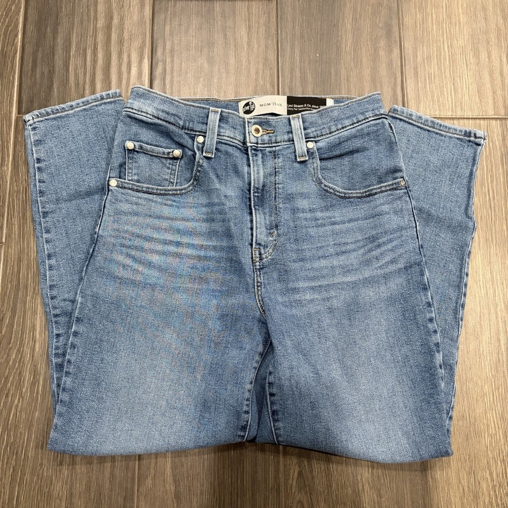 Levi's SilverTab Mom Jeans Womens 28x27 Medium Wash High Rise Relaxed Denim